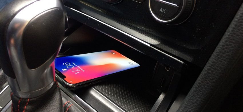 Handy Ladestation von einem VW Golf 7