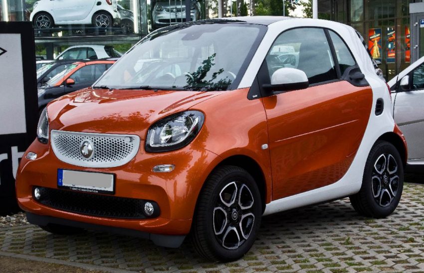 Orange Weißer Smart ForTwo 453