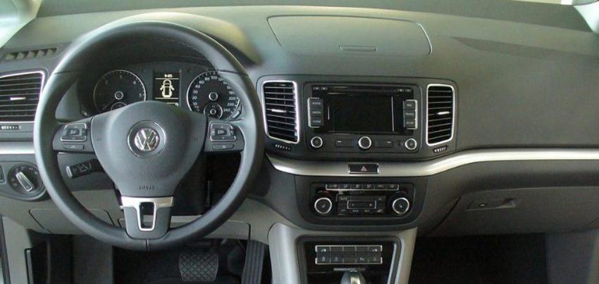 Innenraum von einem VW Sharan