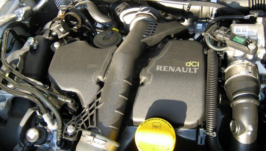 Motorraum von einem Dacia Sandero