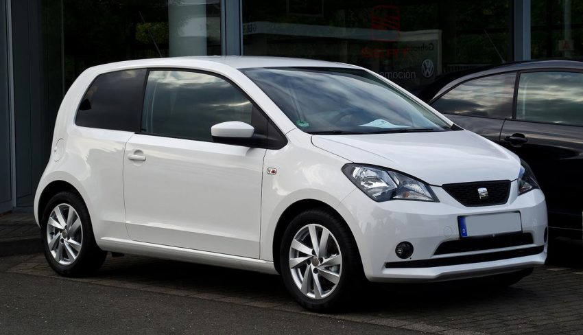 Seitenansicht Weißer Seat Mii Style