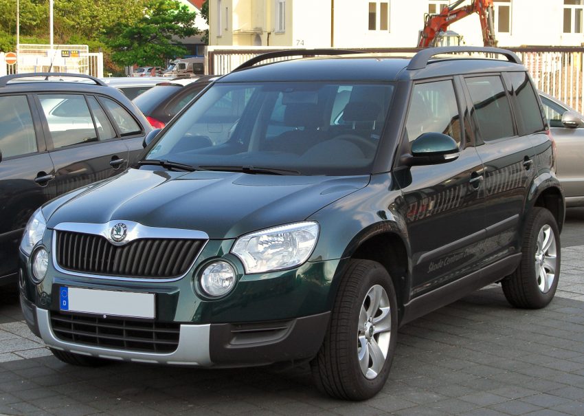 Grüner Skoda Yeti Frontansicht