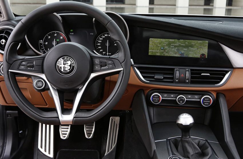 Alfa Romeo Navigationssystem Cockpit