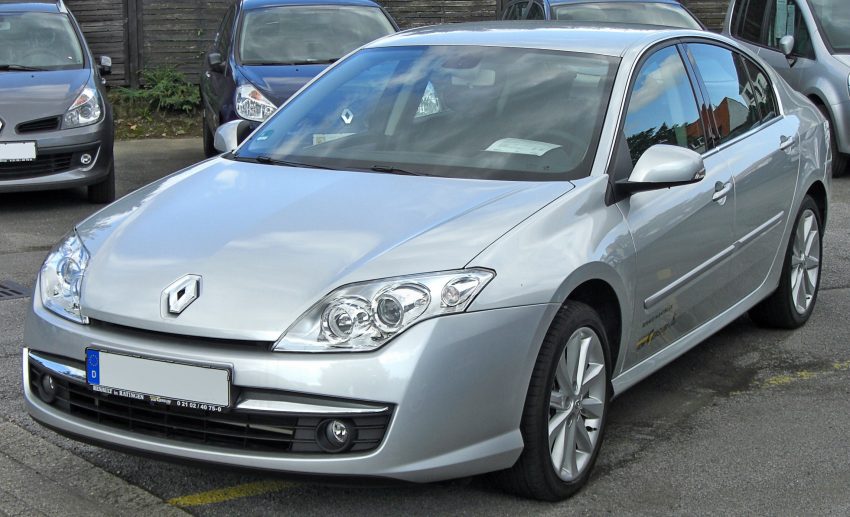 Silberner Renault-Laguna 3 Frontansicht