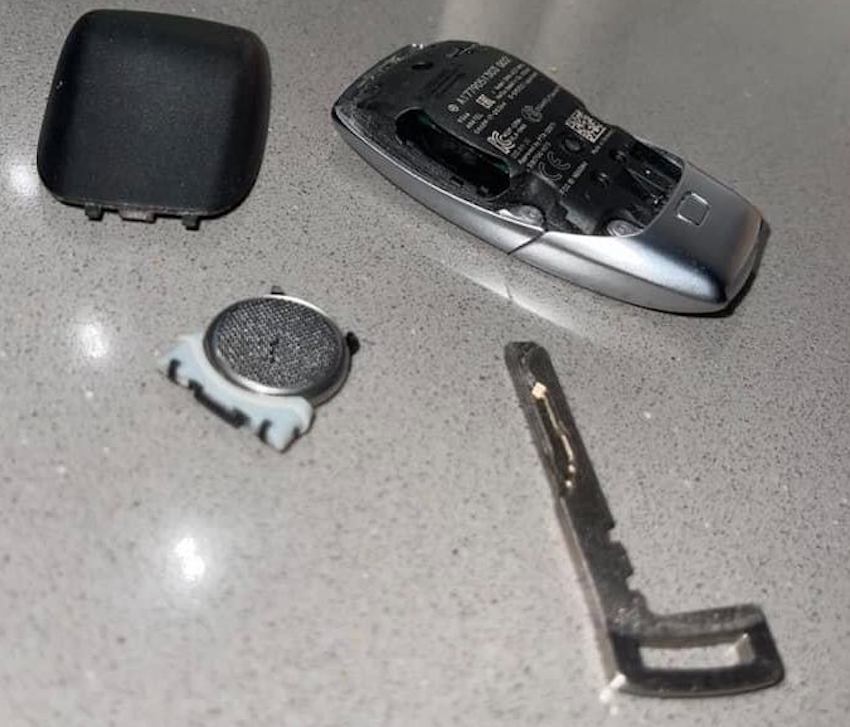 Mercedes CLA 118 Schlüssel und Schlüsselbatterie