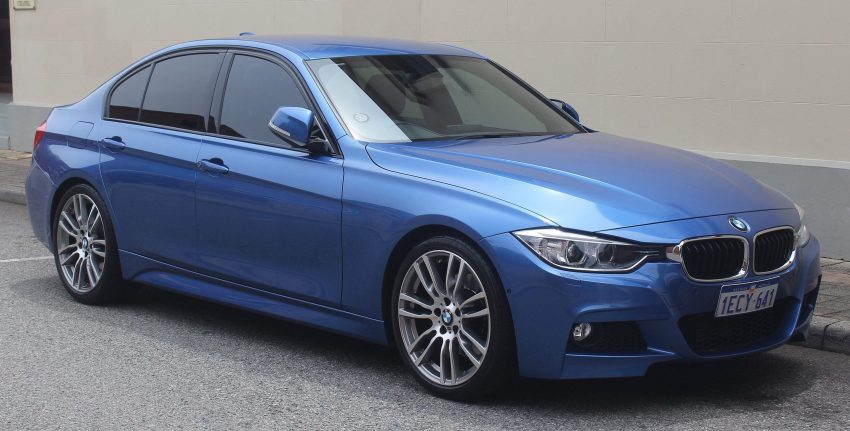BMW 3er F30 blau Seitenansicht