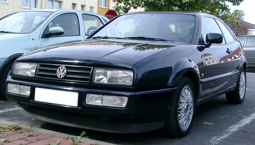 VW Corrado (schwarz) in der Frontansicht