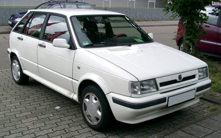 weisser Seat Ibiza 1
