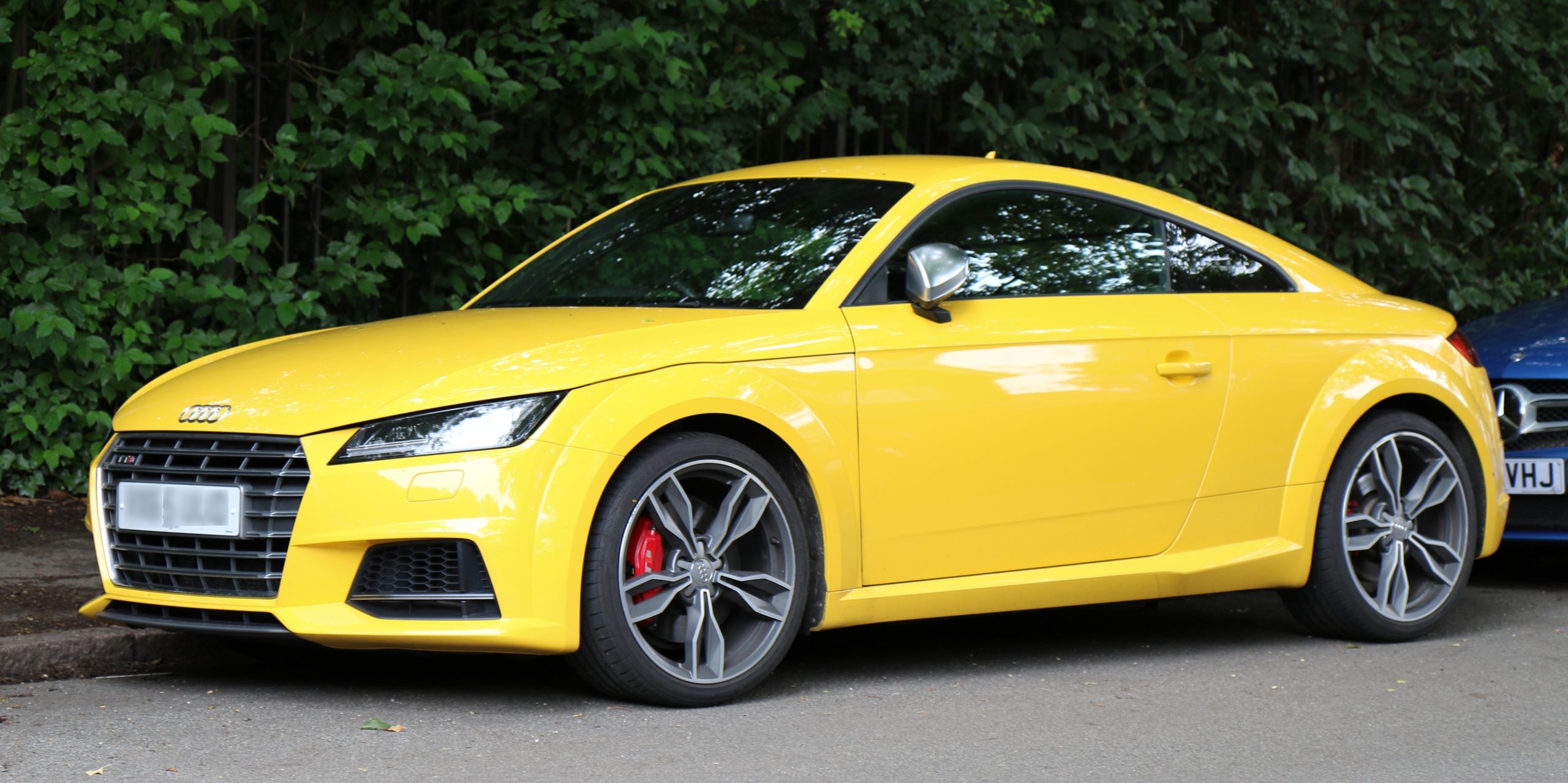 Seitenansicht gelber Audi TT FV